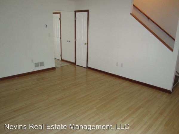 Foto del edificio - 512-516 W Beaver Ave