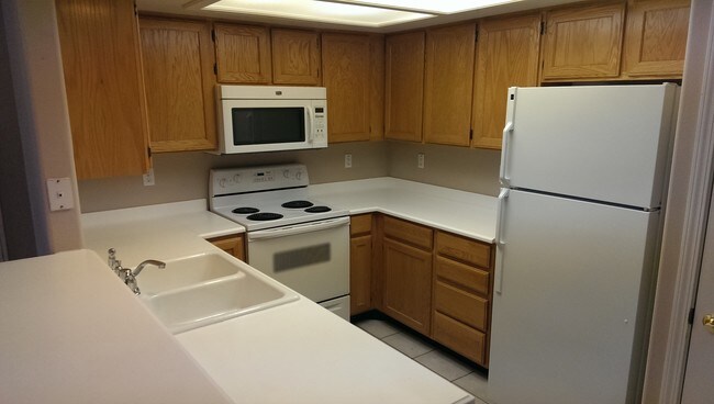 Building Photo - 3828 S Canyon River Way