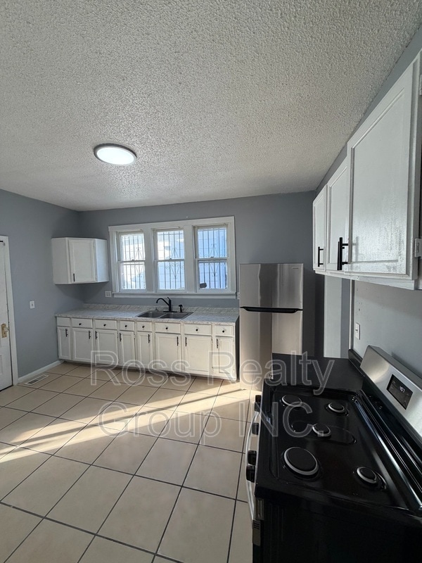 Foto principal - 1328 Moore St