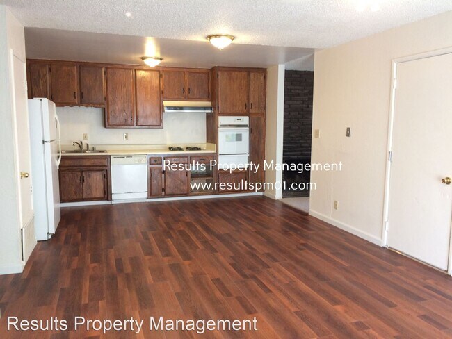 Building Photo - 2 br, 2 bath House - 5322 Castle St