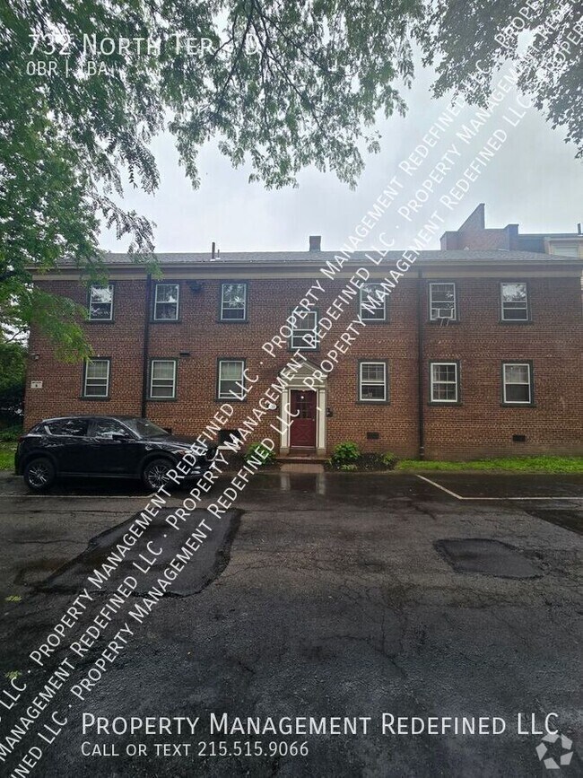 Building Photo - 732 North Terrace