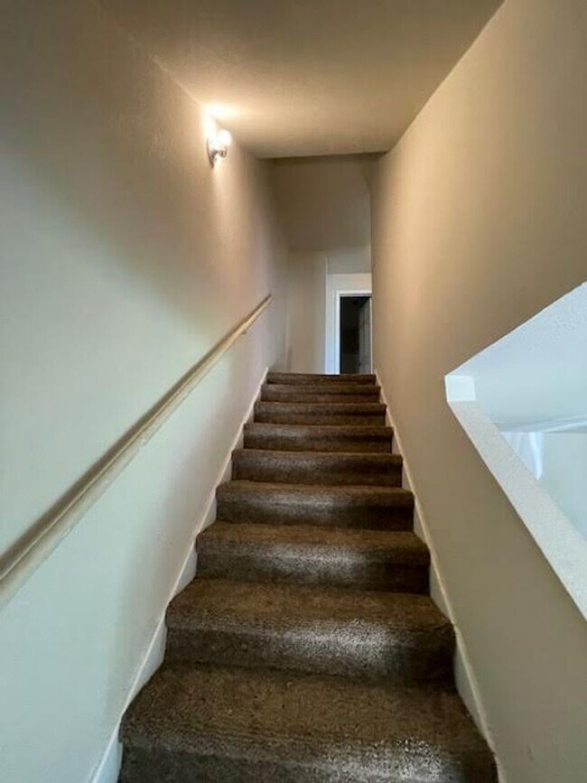 Foto del edificio - 2 Story townhome in Moody, Texas.