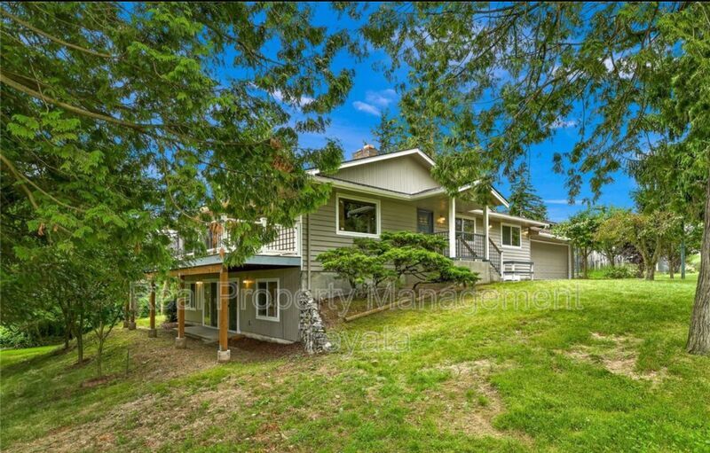 Primary Photo - 2139 Sunrise St
