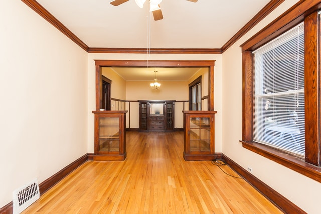 Building Photo - 3239 W Cullom Ave