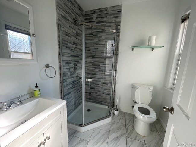 Foto del edificio - 1049 Main St