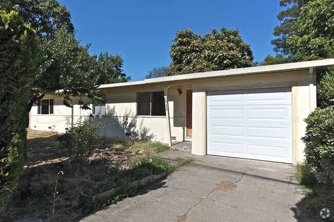 Building Photo - 18175 Comstock Ave
