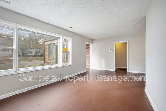 Building Photo - 1072 40th St Ensley