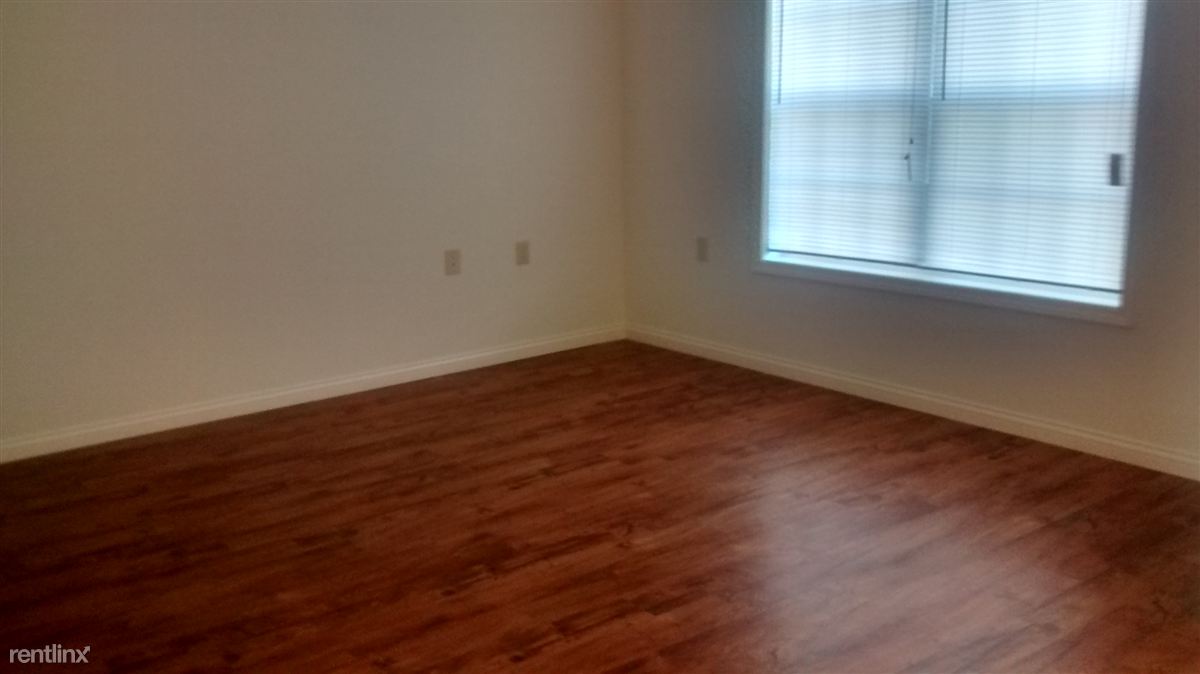 Foto del edificio - 502 E Court St