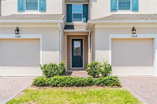 Foto del edificio - 1108 Lakeshore Breeze Pl