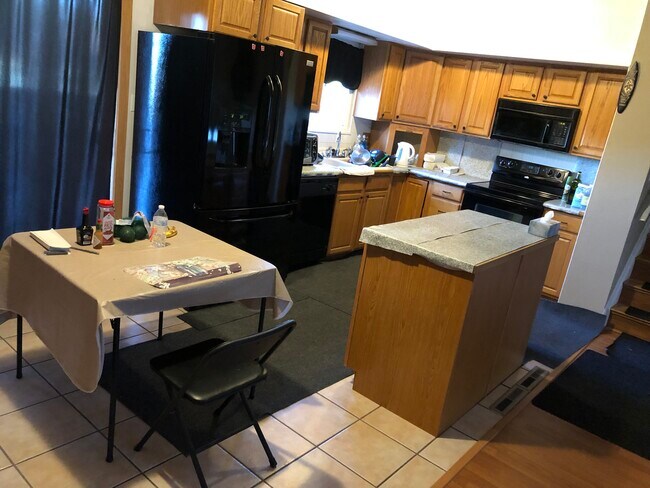 Building Photo - 21 N Briarwood Pl