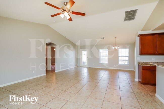 Foto del edificio - 2409 NW 9th Ave