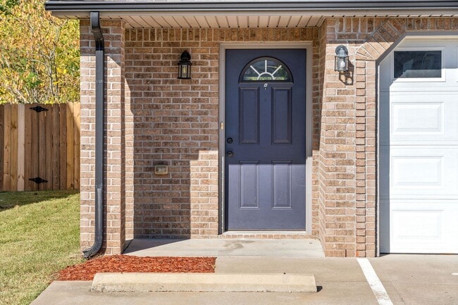 Building Photo - 309 Rowand Ct