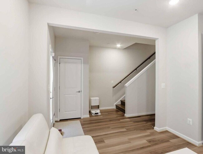 Foto del edificio - 3289 Watershed Blvd