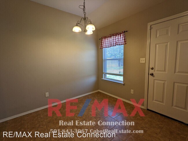Building Photo - 3 br, 2 bath House - 17 Chantileer Lane