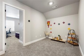 Building Photo - 2041 Tallgrass Ter