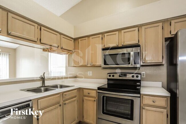 Building Photo - 1207 Etchfield Cir