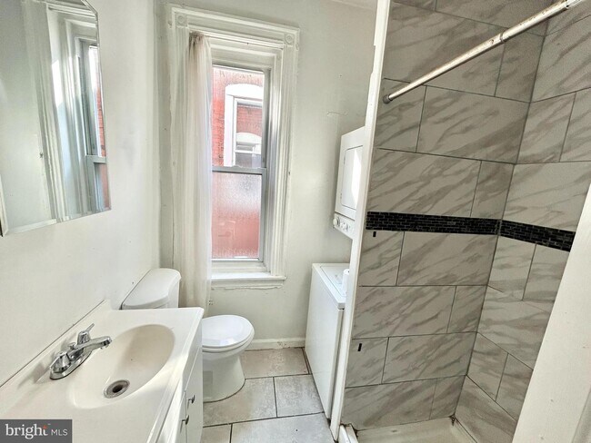 Foto del edificio - 5151 Brown St