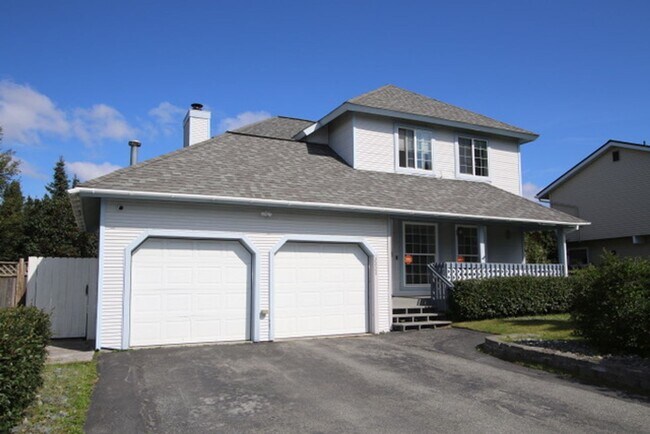 Building Photo - Beautiful 3 Bed, 2.5 Bath in Bayshore Neig...
