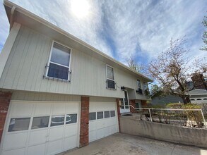 Building Photo - 5609 Little Nell Ct