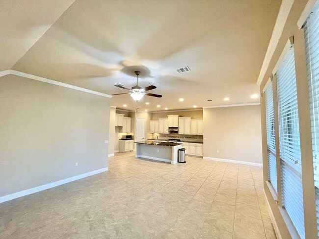 Building Photo - 12501 Altamira St