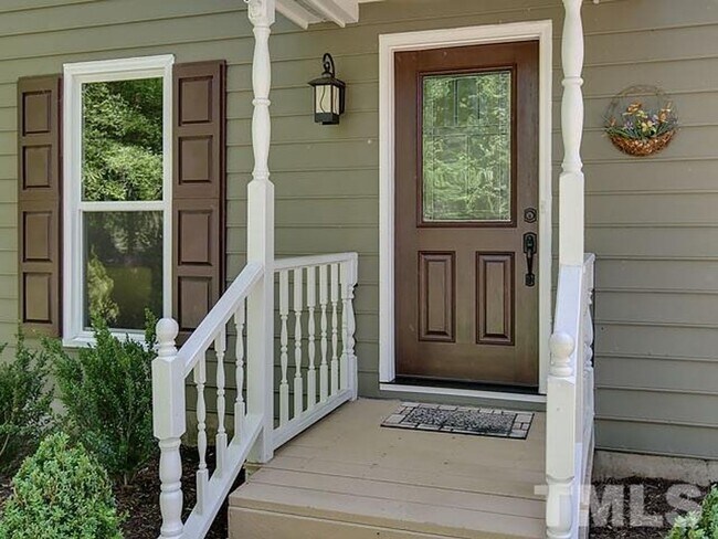 Foto del edificio - Gorgeous 3 Bedroom Home, Hardwood Floors, ...