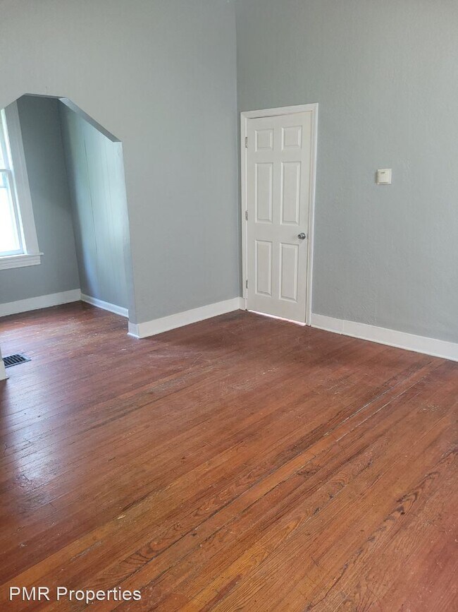 Building Photo - 2 br, 1 bath House - 910 South 16th Street