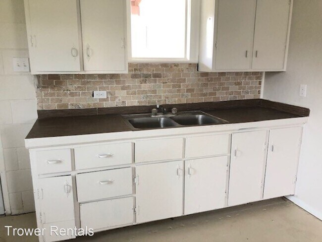 Building Photo - 2 br, 1 bath House - 6861 Mockingbird