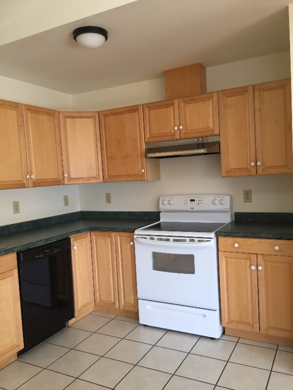 Foto del edificio - 615 Westwynd Ct