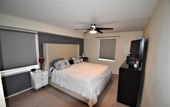Building Photo - Spacious 2bed 2bath condo in a great location