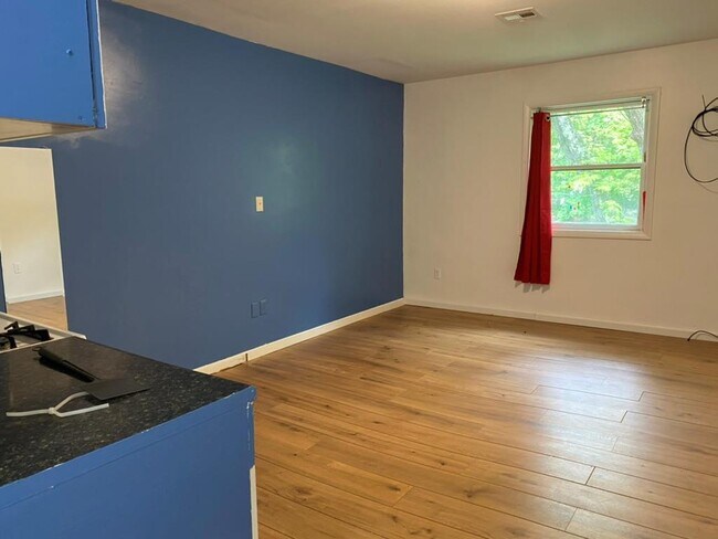 Building Photo - 200 Fosler Rd