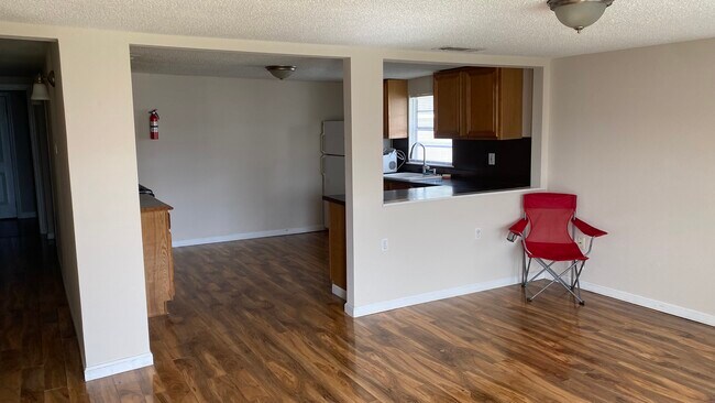 Building Photo - 912 Eighth St