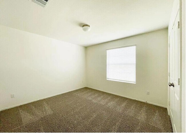 Building Photo - 307 Bluejack Wy
