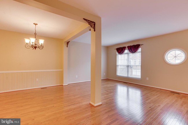 Building Photo - 7319 Hampton Manor Pl