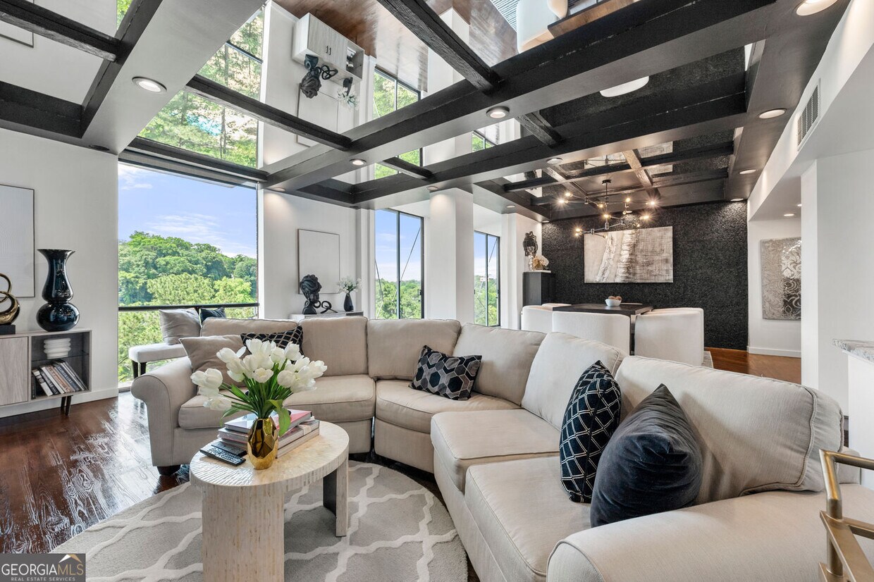 Foto principal - 130 26th St NW