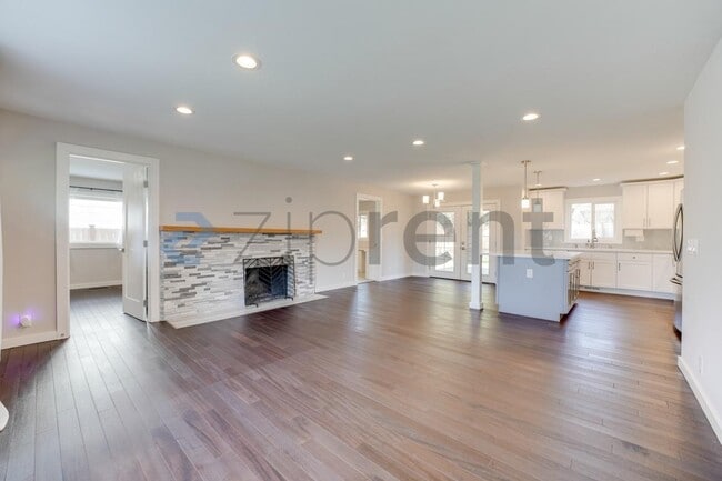 Building Photo - 1608 NW 197th St