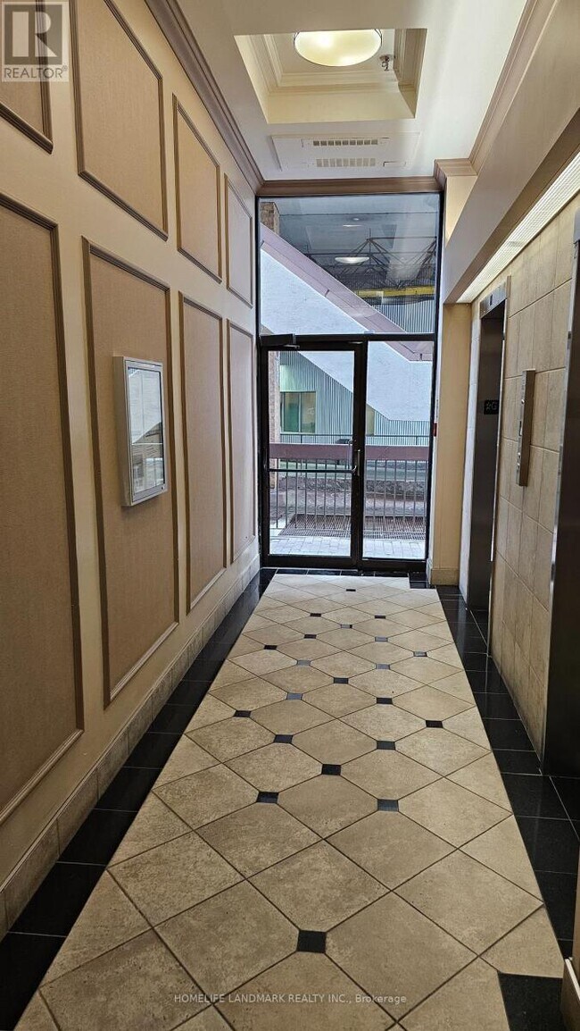 Photo du bâtiment - 53 McCaul St