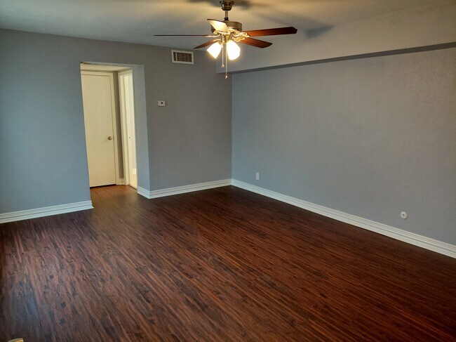 Bedroom #1 - 6000 Westridge Ln