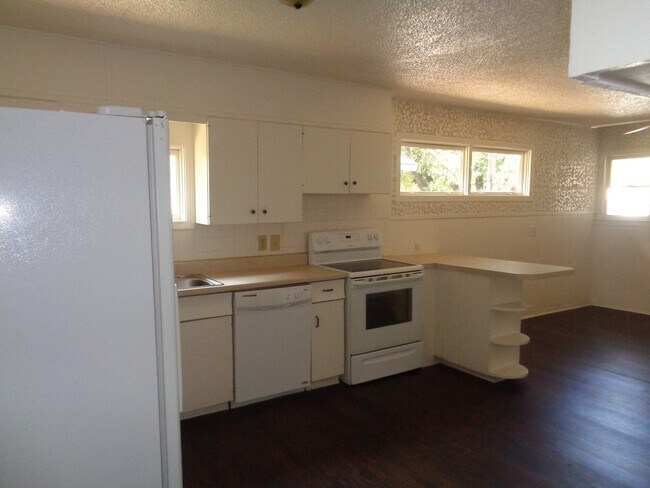 Foto del edificio - FOUR BEDROOM