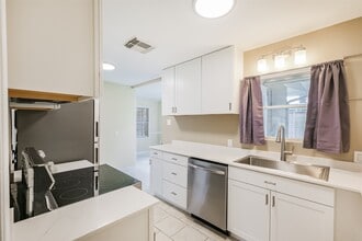Building Photo - 4613 Braeburn Dr