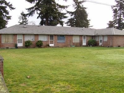 Quiet 4-plex in Lakewood - 5606 -5612 111th St SW