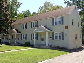 Building Photo - 307 W Little Creek Rd