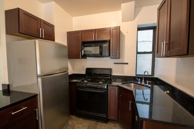Building Photo - 247 13th St