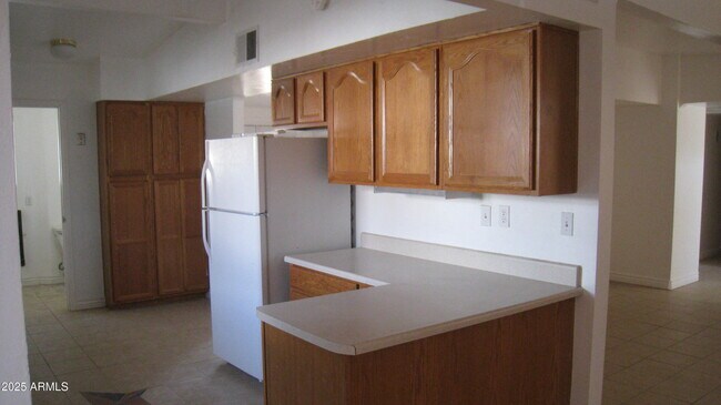 Building Photo - 1665 Cushman Dr