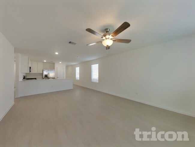 Foto del edificio - 1722 Serenity Moon Dr