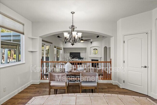 Building Photo - 2156 Woodhead St
