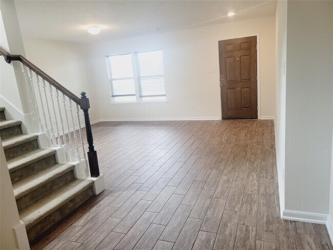 Foto del edificio - 15606 Barton Orchard Ln