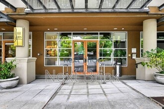 Building Photo - 111 108th Ave NE