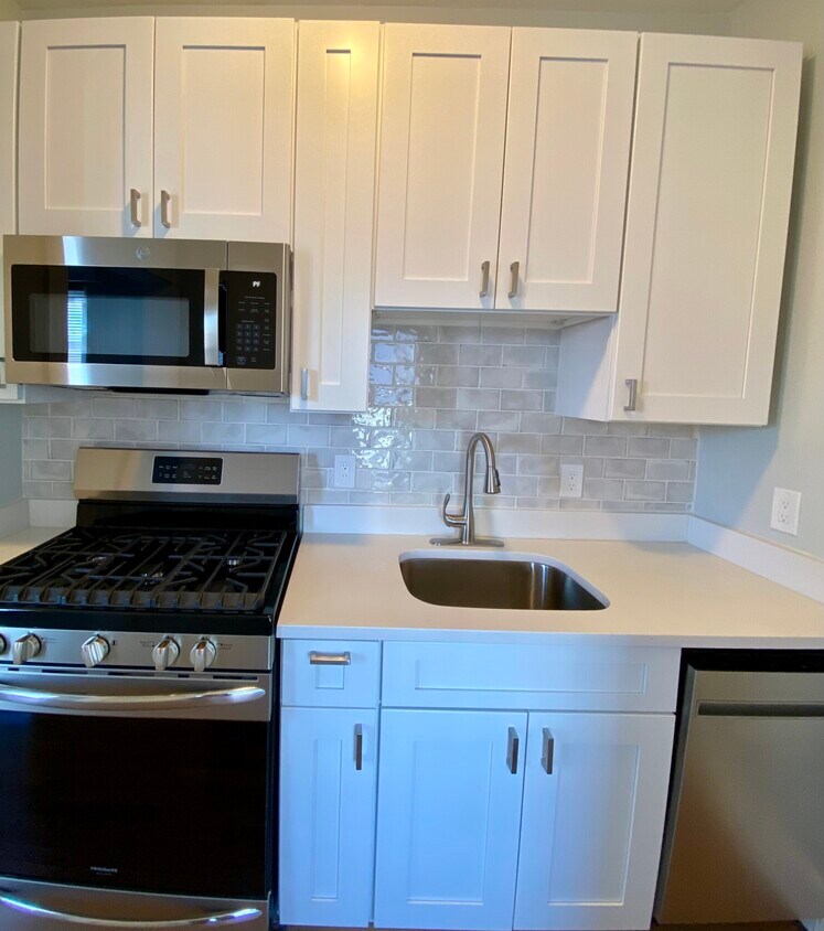 Foto principal - 284 Chelsea St
