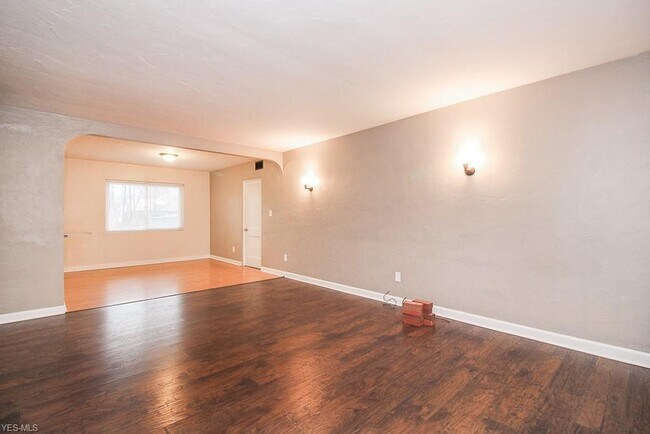 Foto del edificio - 27261 Markbarry Ave