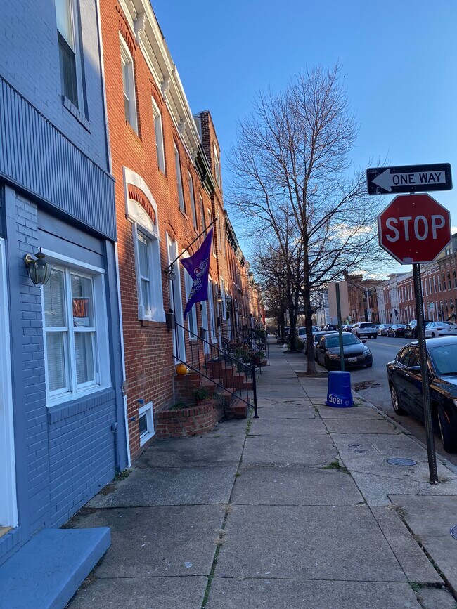 Building Photo - 1801 S Charles St